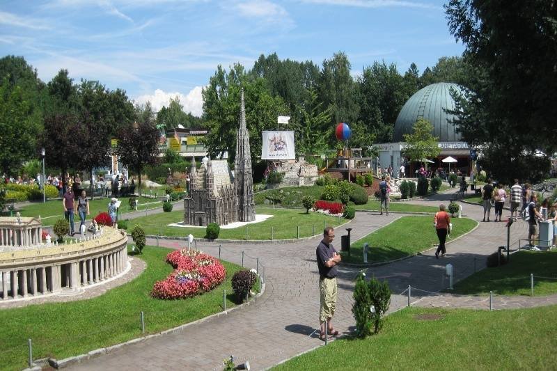 Best Europe sightseeing vacation packages